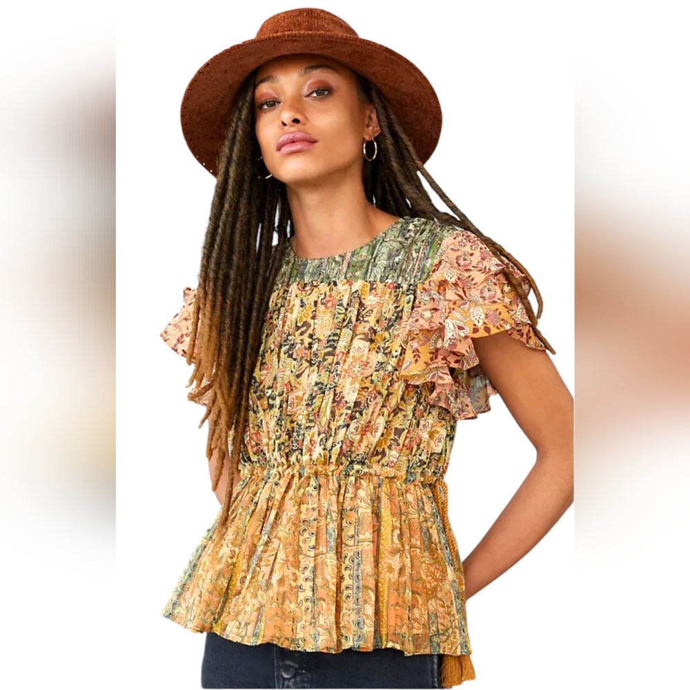 Chelsea and Theodore Floral/Paisley  Ruffle Sleeve Top Size S/P